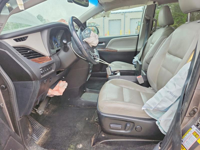 Продажа на аукционе авто 2017 Toyota Sienna, vin: 5TDDZ3DC9HS151621, номер лота: 52499206