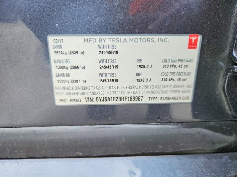 55053836 :رقم المزاد ، 5YJSA1E23HF188967 vin ، 2017 Tesla Model S مزاد بيع