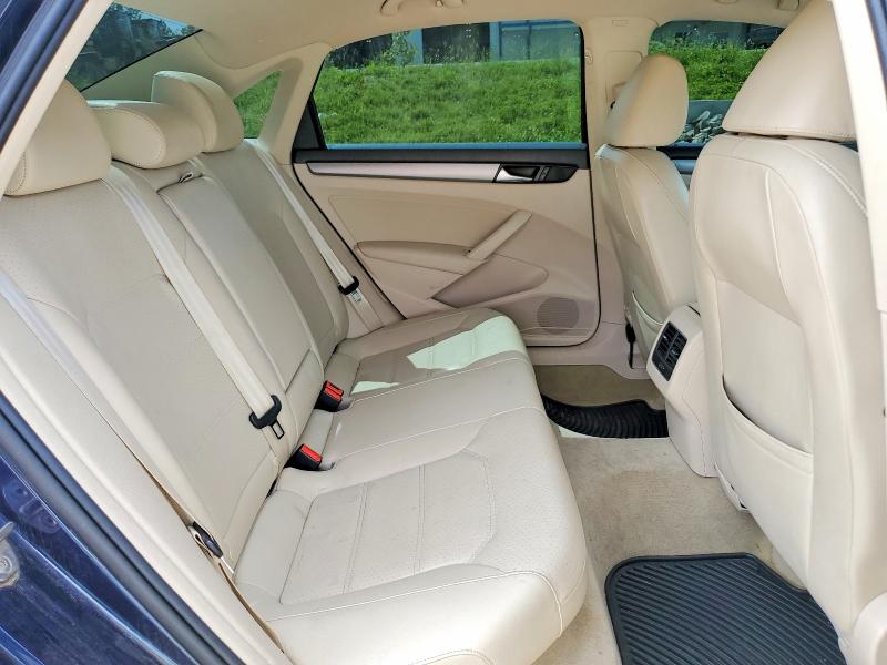 2015 Volkswagen Passat მანქანა იყიდება აუქციონზე, vin: 1VWBV7A33FC014233, აუქციონის ნომერი: 54205726