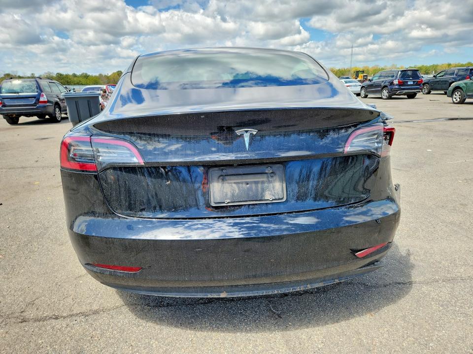Продажа на аукционе авто 2023 Tesla Model 3, vin: 5YJ3E1EA3PF481122, номер лота: 52835626