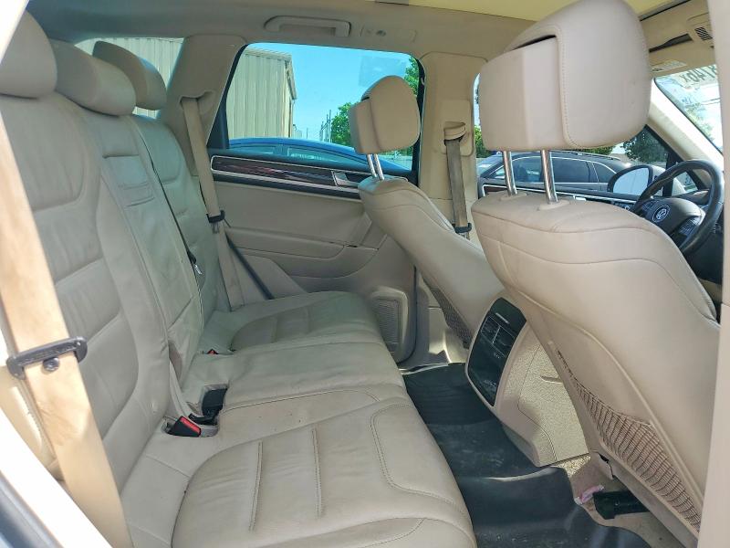 52318746 :رقم المزاد ، WVGEF9BP1FD007460 vin ، 2015 Volkswagen Touareg مزاد بيع