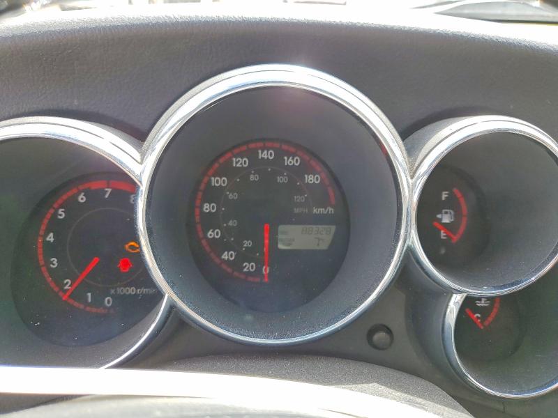 52146486 :رقم المزاد ، 2T1KR32E44C804631 vin ، 2004 Toyota Corolla Matrix مزاد بيع