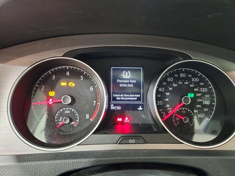52412926 :رقم المزاد ، 3VW217AU4HM018670 vin ، 2017 Volkswagen Golf مزاد بيع
