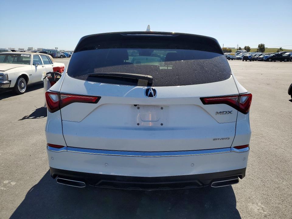 53596216 :رقم المزاد ، 5J8YE1H42NL009629 vin ، 2022 Acura Mdx مزاد بيع