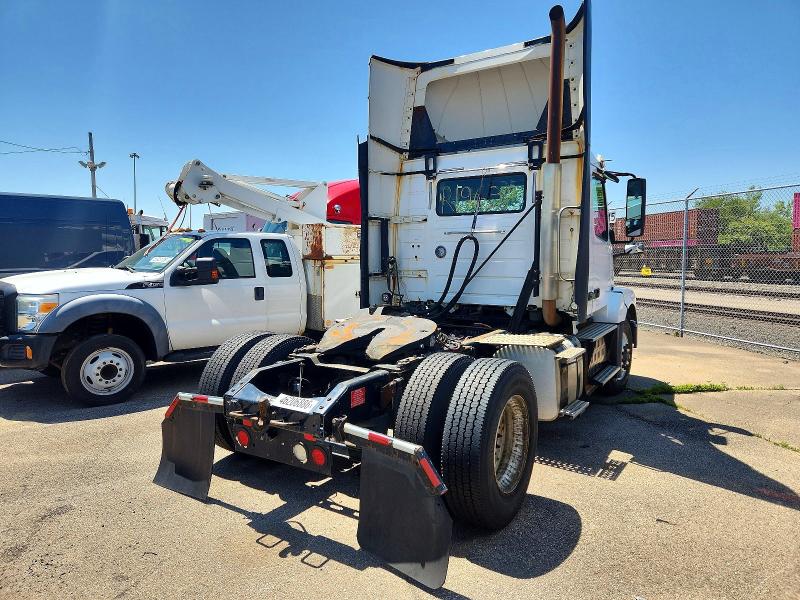 2017 Volvo Vnl მანქანა იყიდება აუქციონზე, vin: 4V4N39TGXHN987994, აუქციონის ნომერი: 46206886