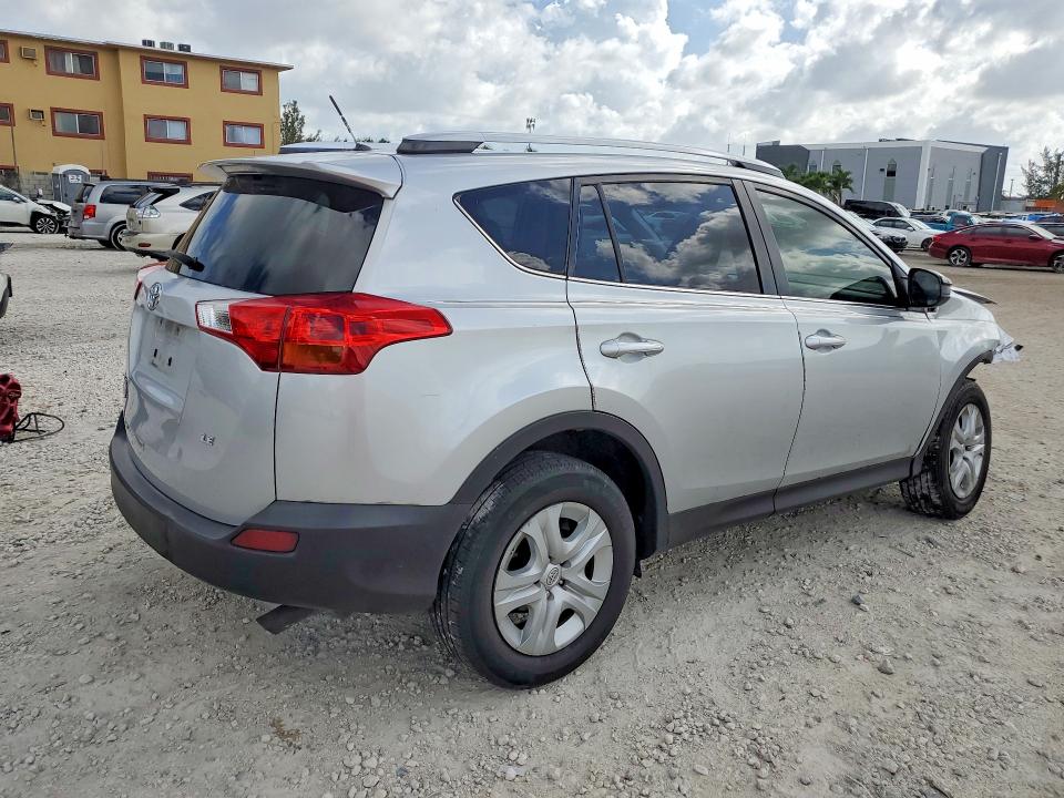 54890286 :رقم المزاد ، JTMZFREV3FD071404 vin ، 2015 Toyota Rav4 مزاد بيع