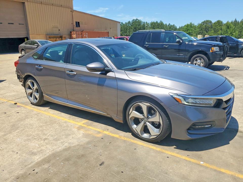 2018 Honda Accord მანქანა იყიდება აუქციონზე, vin: 1HGCV2F9XJA021872, აუქციონის ნომერი: 54223926