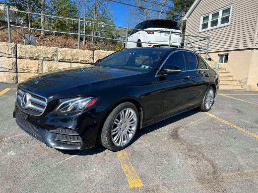 51313006 :رقم المزاد ، WDDZF4KB2HA037252 vin ، 2017 Mercedes-benz E مزاد بيع