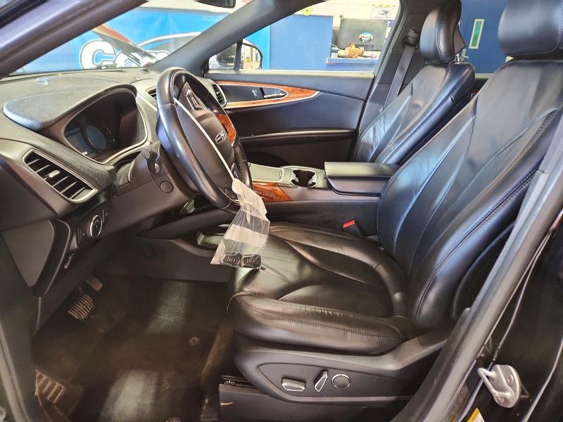 50925586 :رقم المزاد ، 2LMPJ8KR8HBL40464 vin ، 2017 Lincoln Mkx مزاد بيع