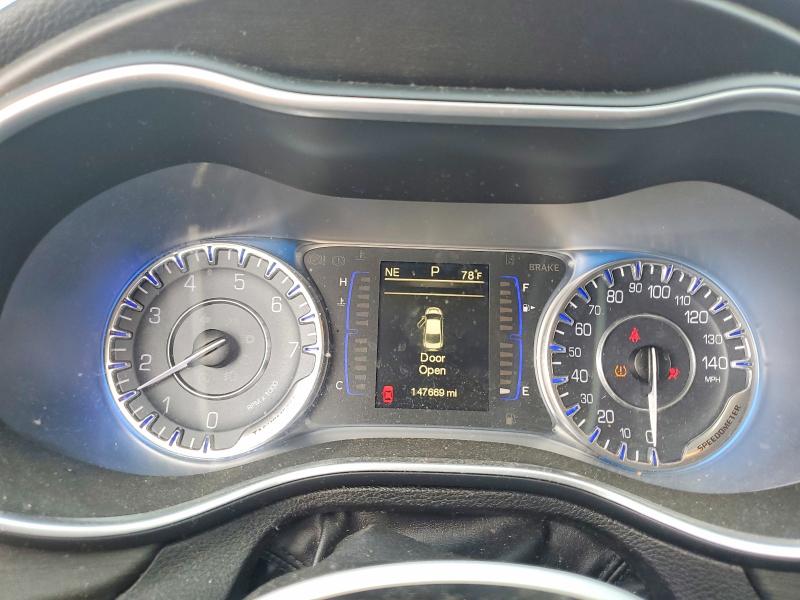54906176 :رقم المزاد ، 1C3CCCAB6FN536876 vin ، 2015 Chrysler 200 مزاد بيع