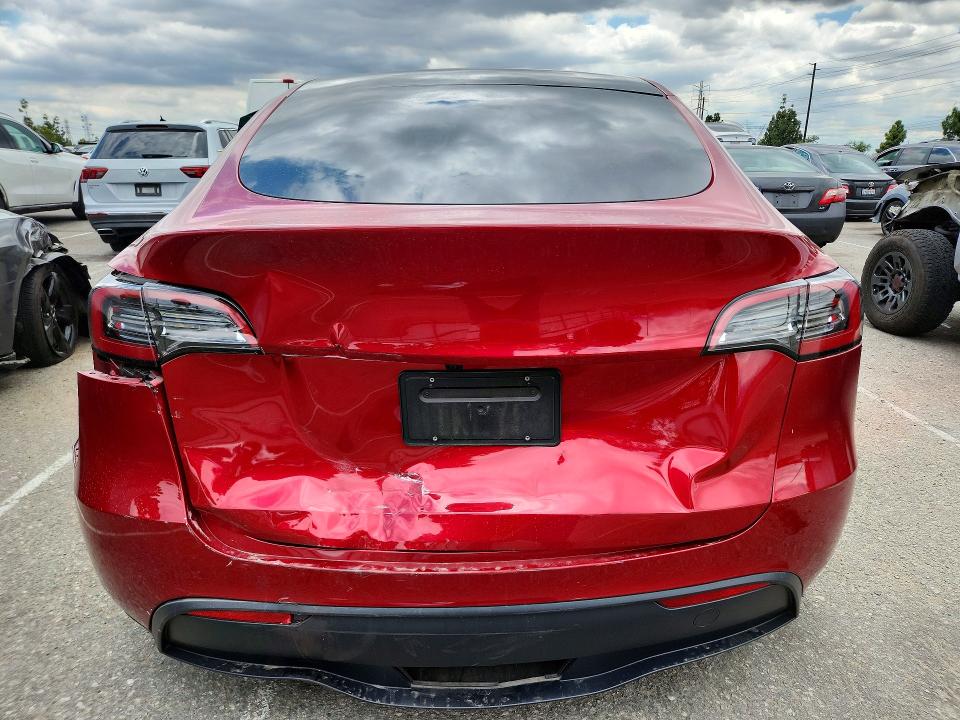 55558896 :رقم المزاد ، 7SAYGDEEXRF079947 vin ، 2024 Tesla Model Y مزاد بيع