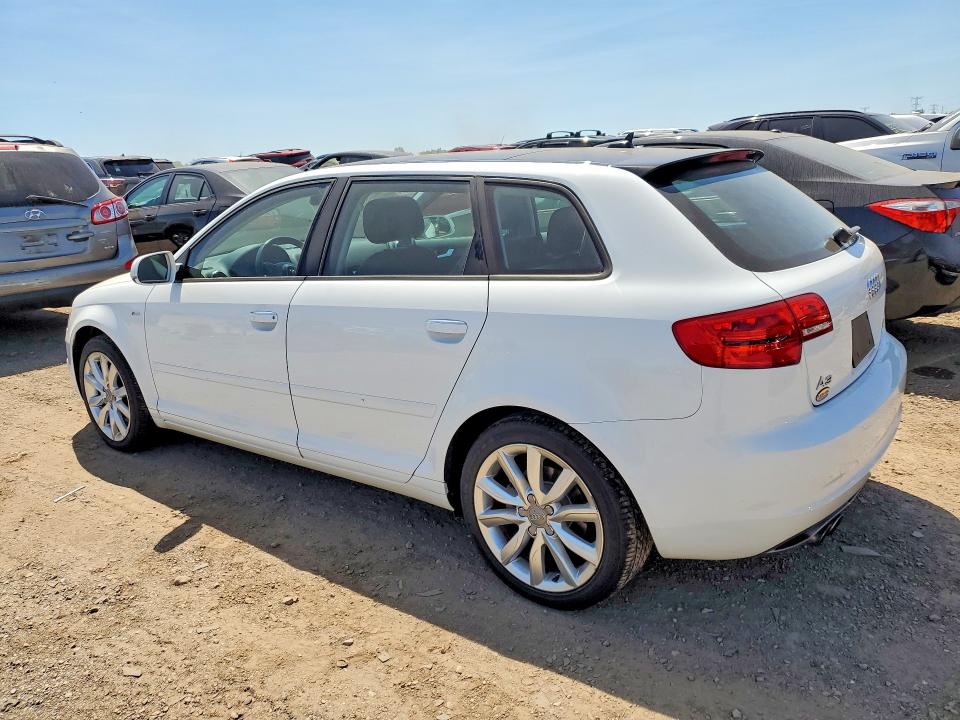 53712886 :رقم المزاد ، WAUDFAFM6BA055806 vin ، 2011 Audi A3 مزاد بيع