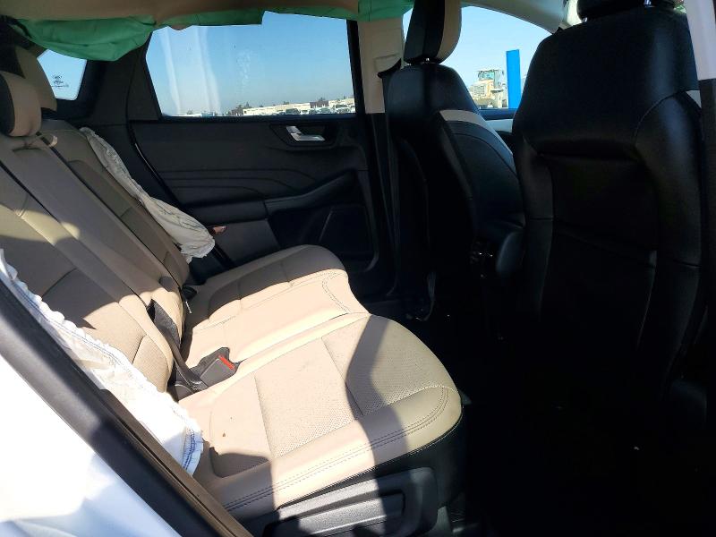 54127926 :رقم المزاد ، 1FMCU0KZXNUB94836 vin ، 2022 Ford Escape مزاد بيع