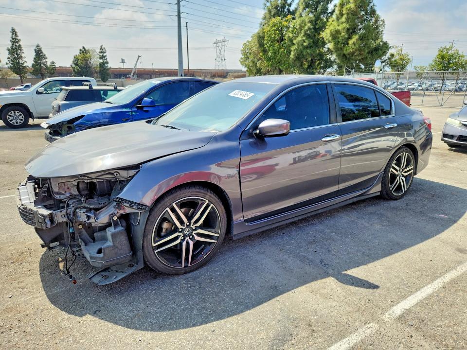 53024386 :رقم المزاد ، 1HGCR2F13HA165353 vin ، 2017 Honda Accord مزاد بيع