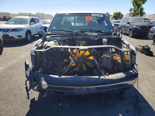 2000 Chevrolet Silverado მანქანა იყიდება აუქციონზე, vin: 1GCEK19TXYE130434, აუქციონის ნომერი: 53735166