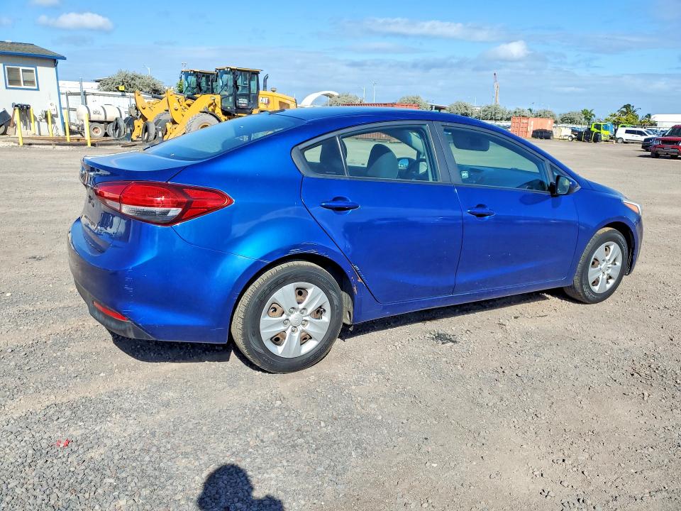 55311726 :رقم المزاد ، 3KPFK4A79JE203940 vin ، 2018 Kia Forte مزاد بيع