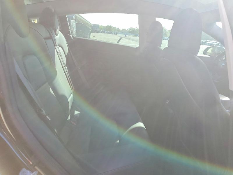 Продажа на аукционе авто 2018 Tesla Model 3, vin: 5YJ3E1EA5JF060171, номер лота: 52938006