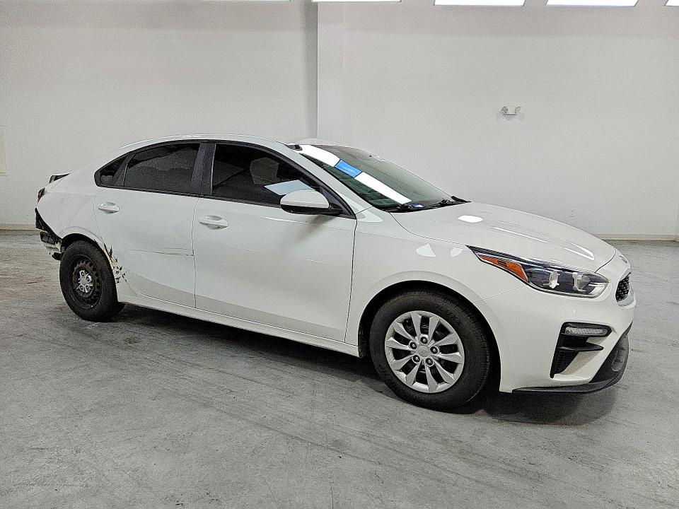 2020 Kia Forte მანქანა იყიდება აუქციონზე, vin: 3KPF24AD8LE190817, აუქციონის ნომერი: 53518666
