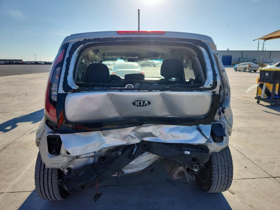 Продажа на аукционе авто 2016 Kia Soul, vin: KNDJP3A55G7829093, номер лота: 53613766