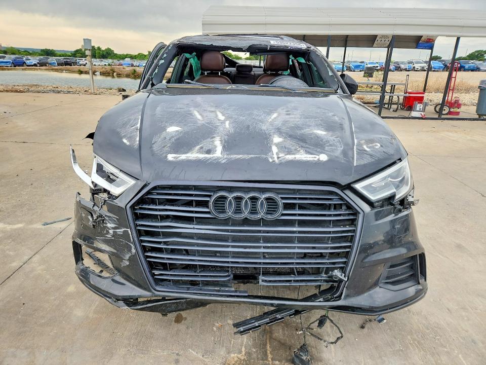 53622356 :رقم المزاد ، WAUAUGFF8LA105569 vin ، 2020 Audi A3 مزاد بيع