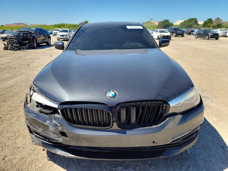 52824316 :رقم المزاد ، WBAJA5C38HG897279 vin ، 2017 Bmw 530 مزاد بيع