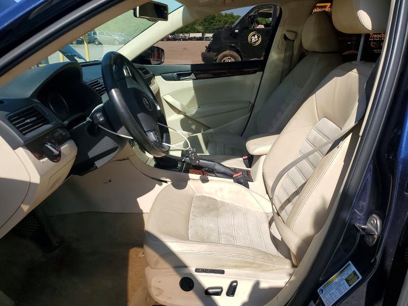 54988106 :رقم المزاد ، 1VWCN7A38DC105628 vin ، 2013 Volkswagen Passat مزاد بيع