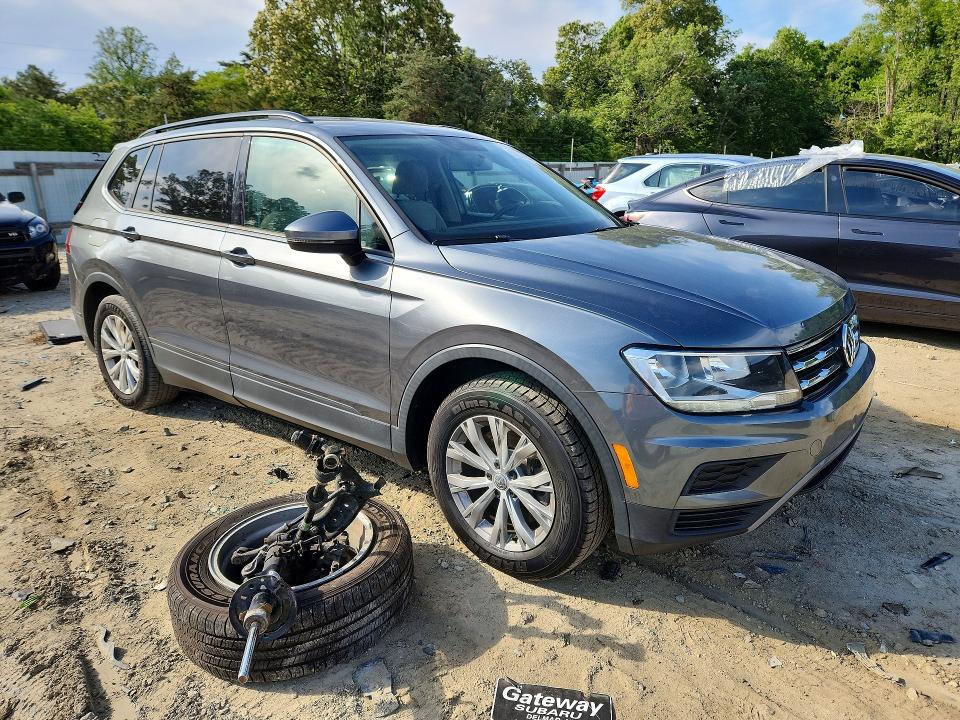 Продаж на аукціоні авто 2018 Volkswagen Tiguan, vin: 3VV1B7AXXJM090521, номер лоту: 53524246