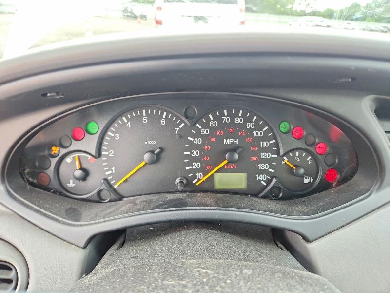 2000 Ford Focus მანქანა იყიდება აუქციონზე, vin: 1FAHP383XYW262315, აუქციონის ნომერი: 52224756