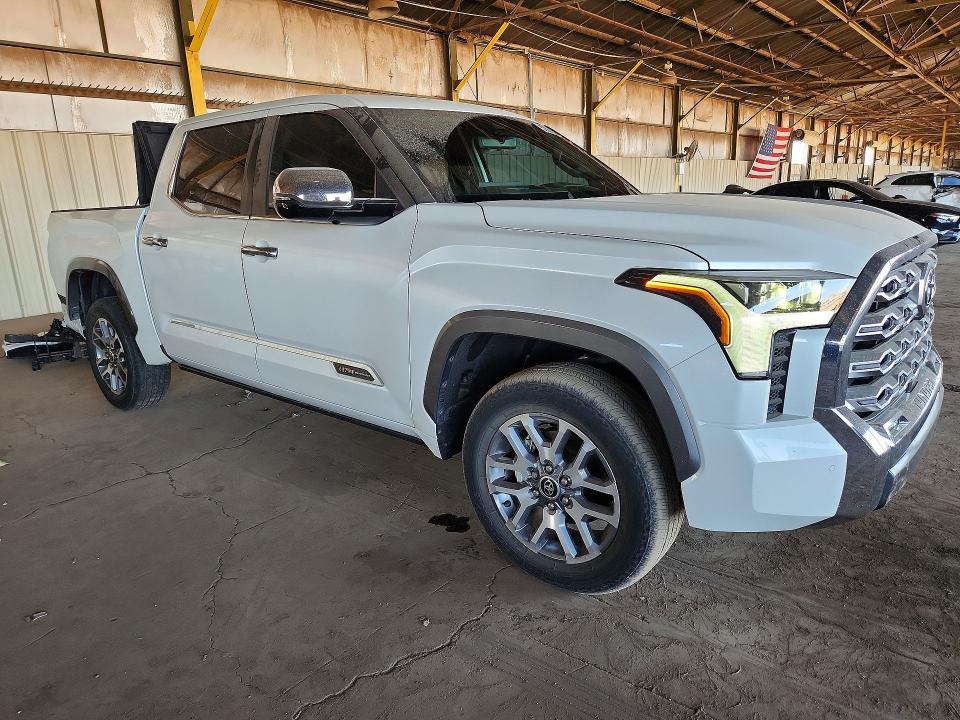 Продаж на аукціоні авто 2024 Toyota Tundra, vin: 5TFMA5DB1RX215432, номер лоту: 52887886