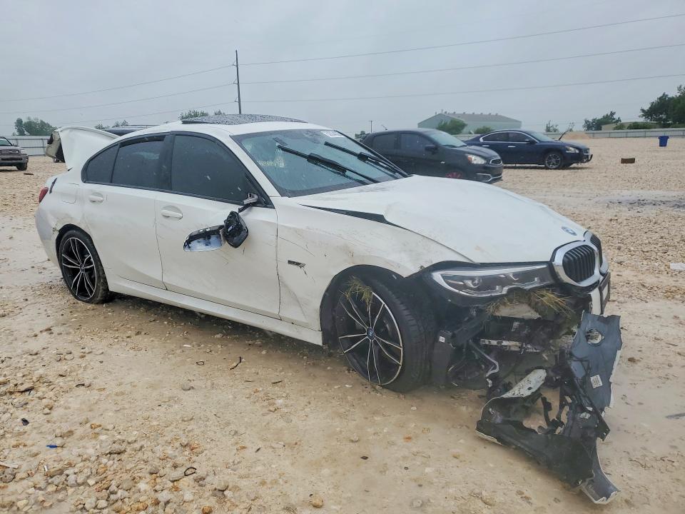 2022 Bmw 330e მანქანა იყიდება აუქციონზე, vin: 3MW5P7J01N8C62743, აუქციონის ნომერი: 52034026