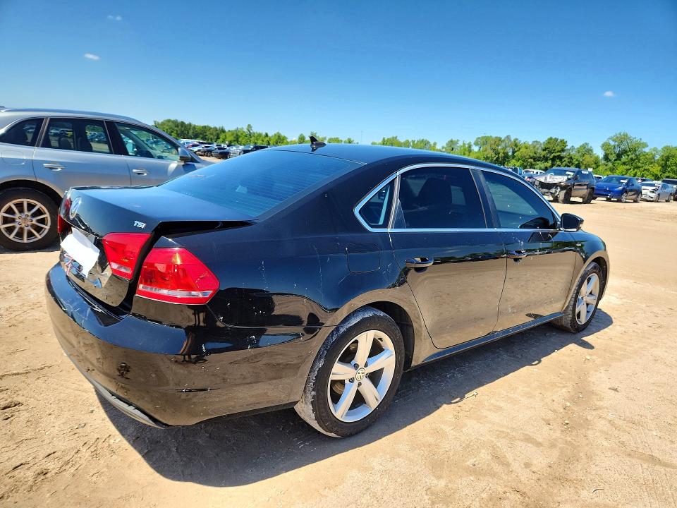 Продажа на аукционе авто 2015 Volkswagen Passat, vin: 1VWAS7A31FC120877, номер лота: 55149386