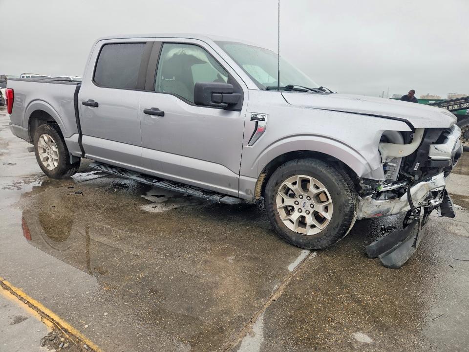 52781526 :رقم المزاد ، 1FTEW1C8XMFC00107 vin ، 2021 Ford F150 مزاد بيع