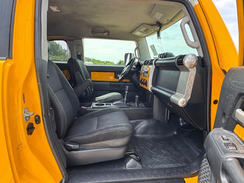 54125936 :رقم المزاد ، JTEBU11FX70045071 vin ، 2007 Toyota Fj Cruiser مزاد بيع