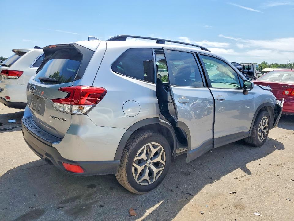 52218226 :رقم المزاد ، JF2SKAJC3MH504486 vin ، 2021 Subaru Forester مزاد بيع