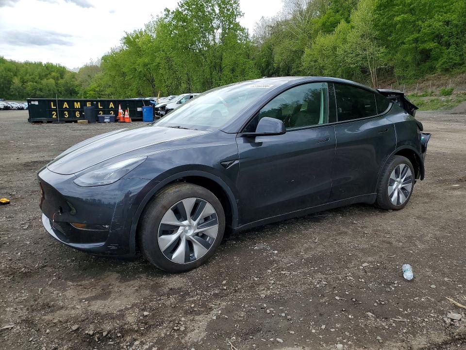 53166986 :رقم المزاد ، 7SAYGAEE4RF207551 vin ، 2024 Tesla Model Y مزاد بيع