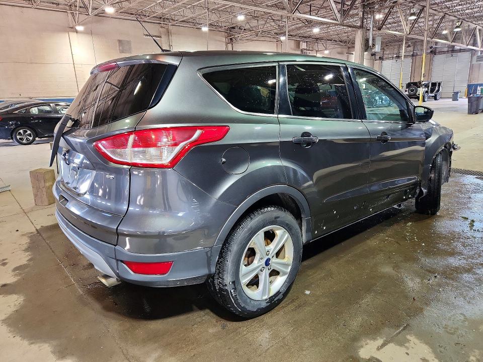 53762596 :رقم المزاد ، 1FMCU0G78FUC16244 vin ، 2015 Ford Escape مزاد بيع