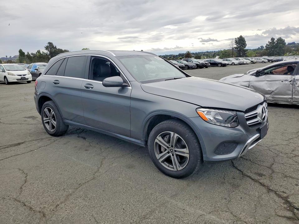 2018 Mercedes-benz Glc მანქანა იყიდება აუქციონზე, vin: WDC0G4JB7JV030047, აუქციონის ნომერი: 52513386