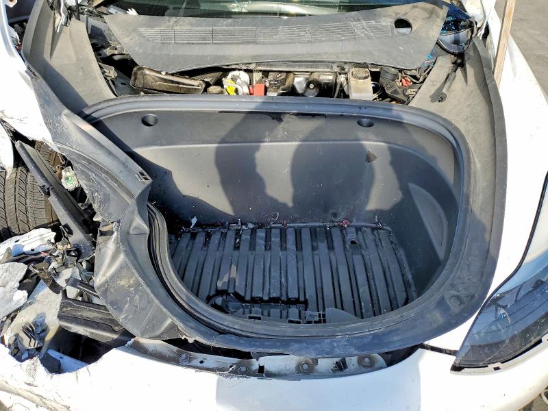 Продажа на аукционе авто 2022 Tesla Model 3, vin: 5YJ3E1EB5NF211721, номер лота: 52529546