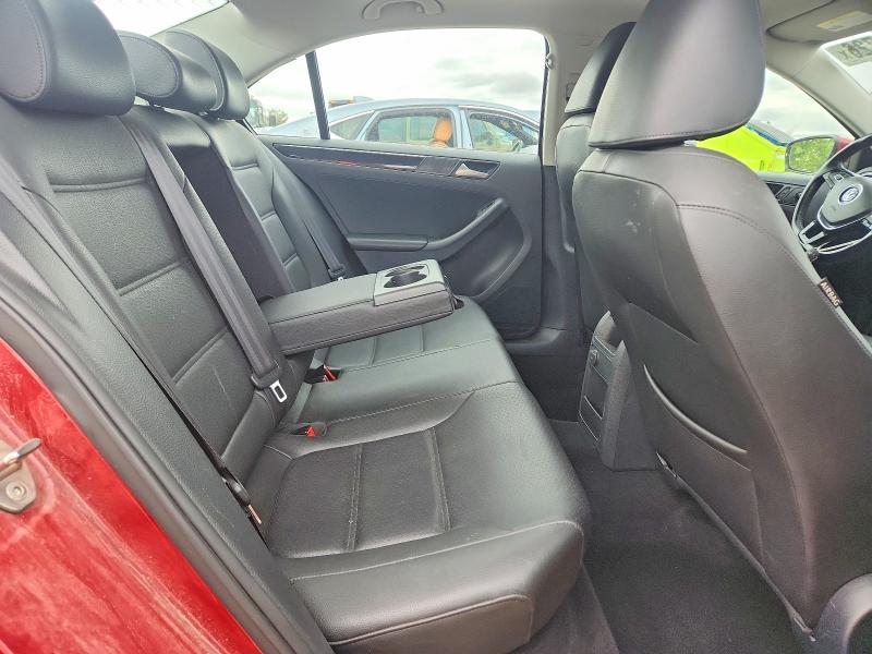 52541726 :رقم المزاد ، 3VWL17AJ1HM256034 vin ، 2017 Volkswagen Jetta مزاد بيع