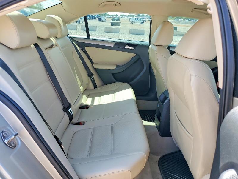 2015 Volkswagen Jetta მანქანა იყიდება აუქციონზე, vin: 3VWD07AJ5FM313761, აუქციონის ნომერი: 54687966