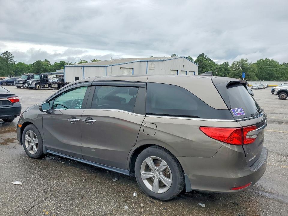 Продажа на аукционе авто 2018 Honda Odyssey, vin: 5FNRL6H76JB069894, номер лота: 54993836