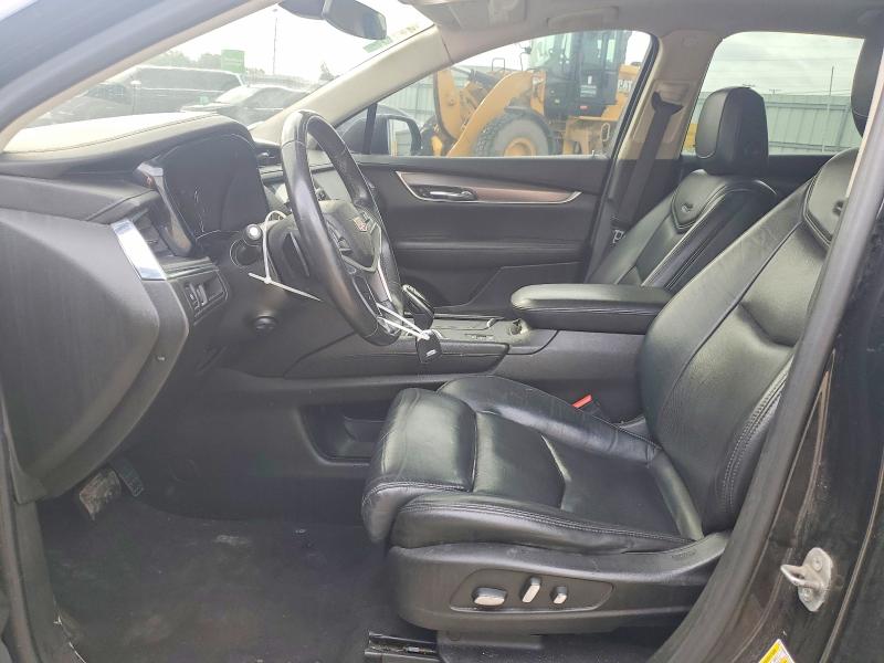 54309516 :رقم المزاد ، 1GYKNDRSXHZ233830 vin ، 2017 Cadillac Xt5 مزاد بيع
