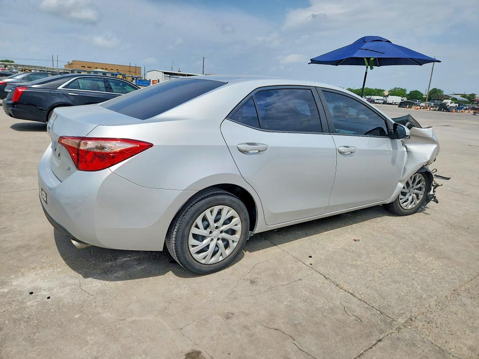 Продажа на аукционе авто 2017 Toyota Corolla, vin: 5YFBURHE3HP631666, номер лота: 54301176
