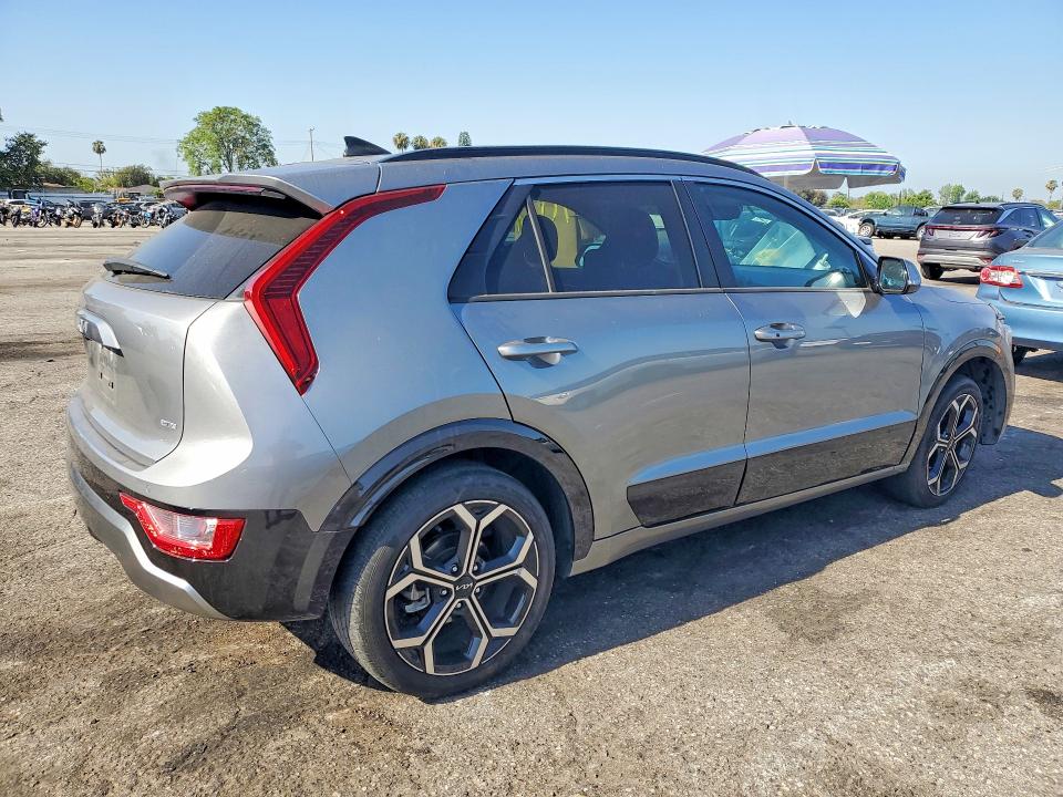 2023 Kia Niro მანქანა იყიდება აუქციონზე, vin: KNDCR3LE6P5058316, აუქციონის ნომერი: 54248356