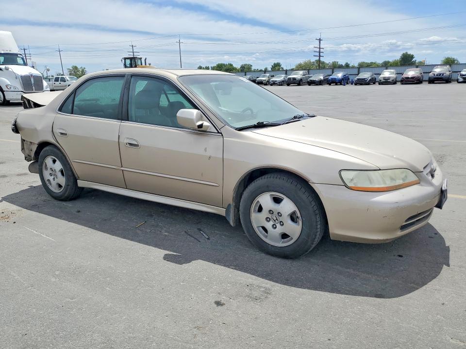 53666306 :رقم المزاد ، 1HGCG16591A086598 vin ، 2001 Honda Accord مزاد بيع