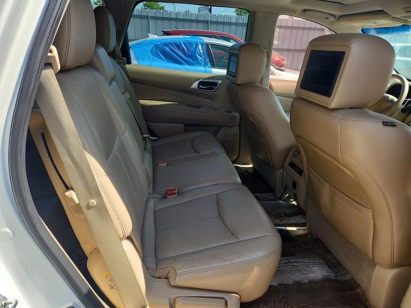 55558126 :رقم المزاد ، 5N1CR2MM2EC643074 vin ، 2014 Nissan Pathfinder Hybrid مزاد بيع