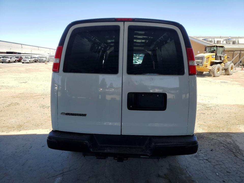 2020 Chevrolet Express G2500 მანქანა იყიდება აუქციონზე, vin: 1GCWGBFG5L1201283, აუქციონის ნომერი: 54174986