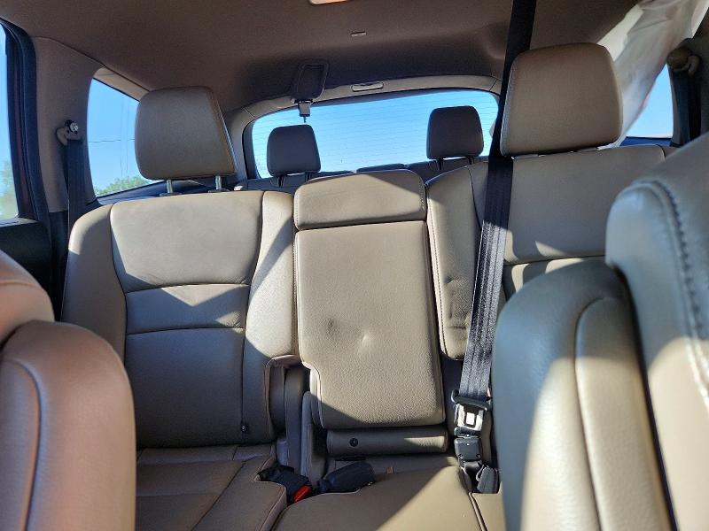 Продажа на аукционе авто 2016 Honda Pilot, vin: 5FNYF6H51GB015042, номер лота: 55392726