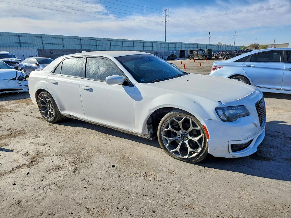 Продажа на аукционе авто 2018 Chrysler 300, vin: 2C3CCABGXJH127327, номер лота: 54299526