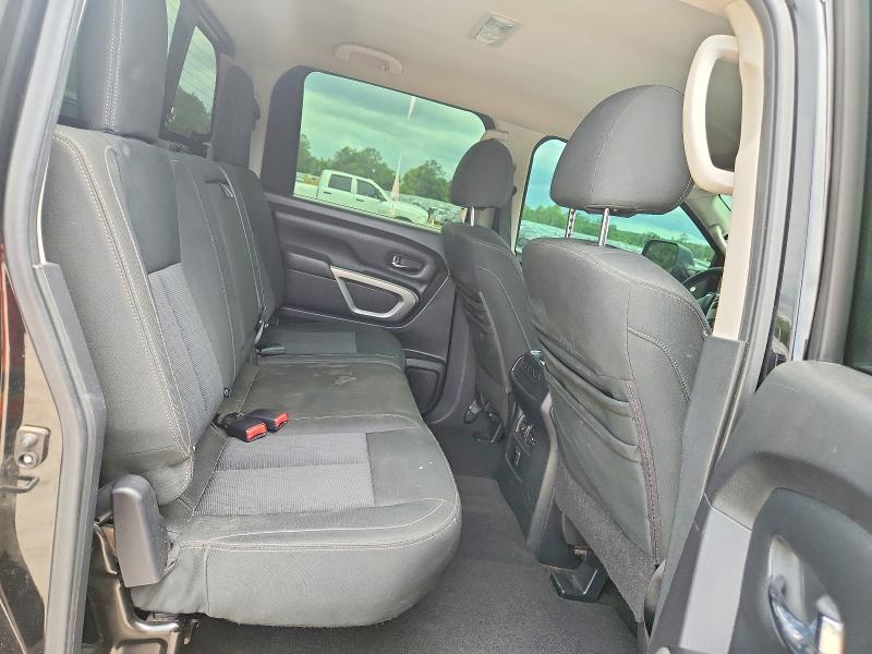 54673766 :رقم المزاد ، 1N6BA1F2XGN509401 vin ، 2016 Nissan Titan Xd مزاد بيع